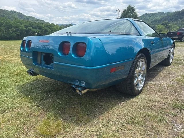 Used 1992  Chevrolet Base image 8