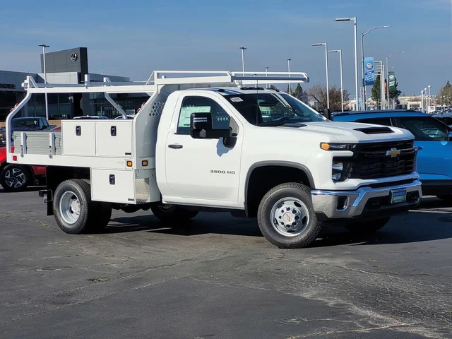 2026 Chevrolet Silverado 3500 HD Chassis Cab Work Truck