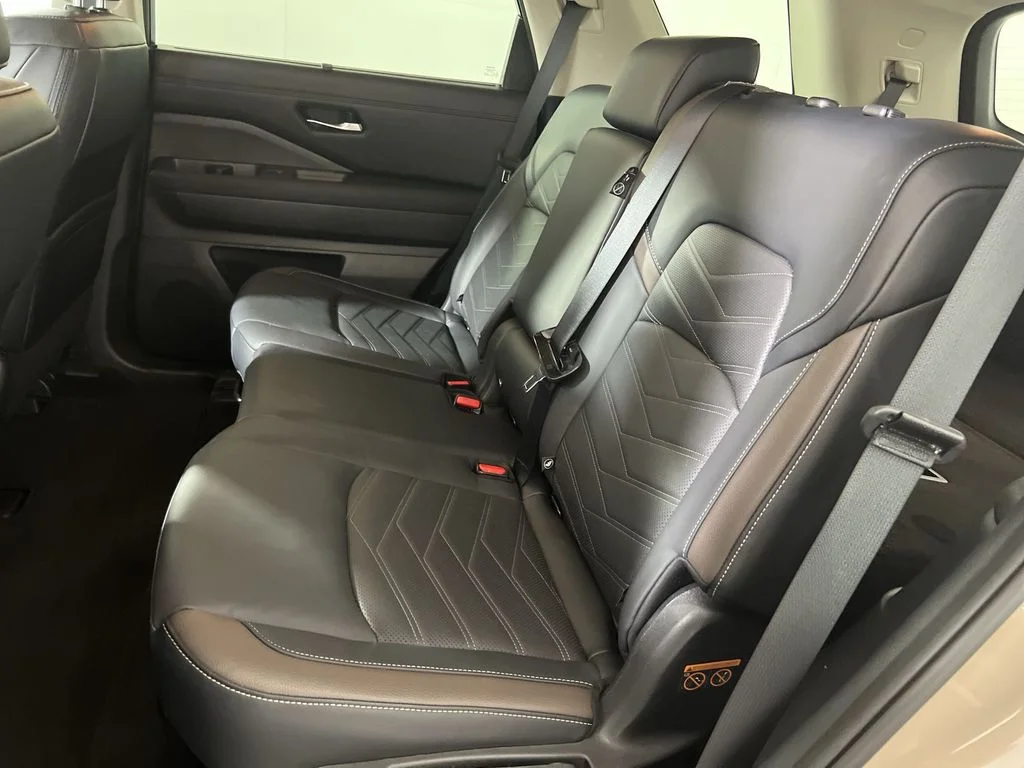 Certified Used 2023 Beige Nissan Platinum image 25