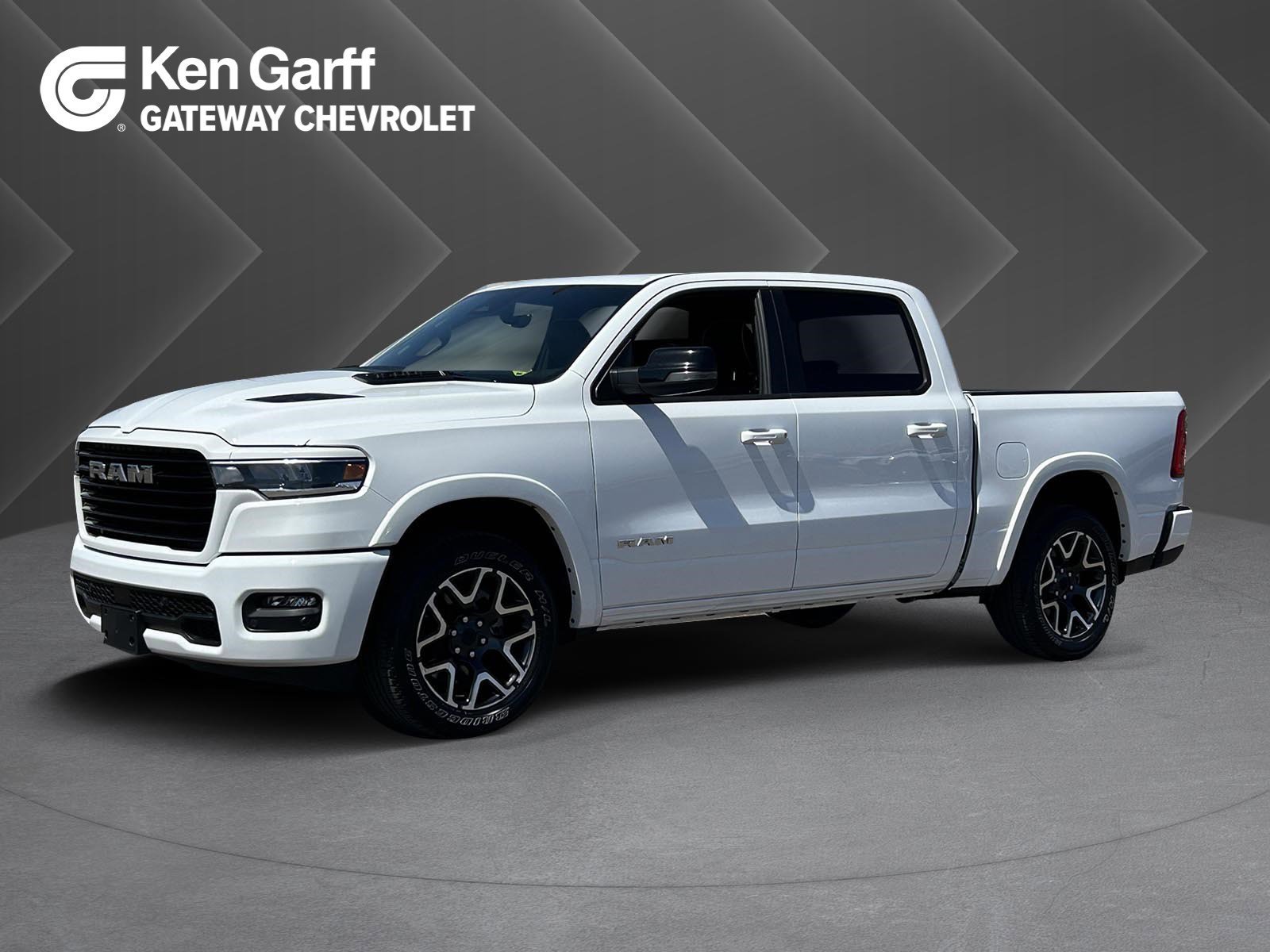2025 RAM 1500 Laramie 4x4 Crew Cab 5'7's photo