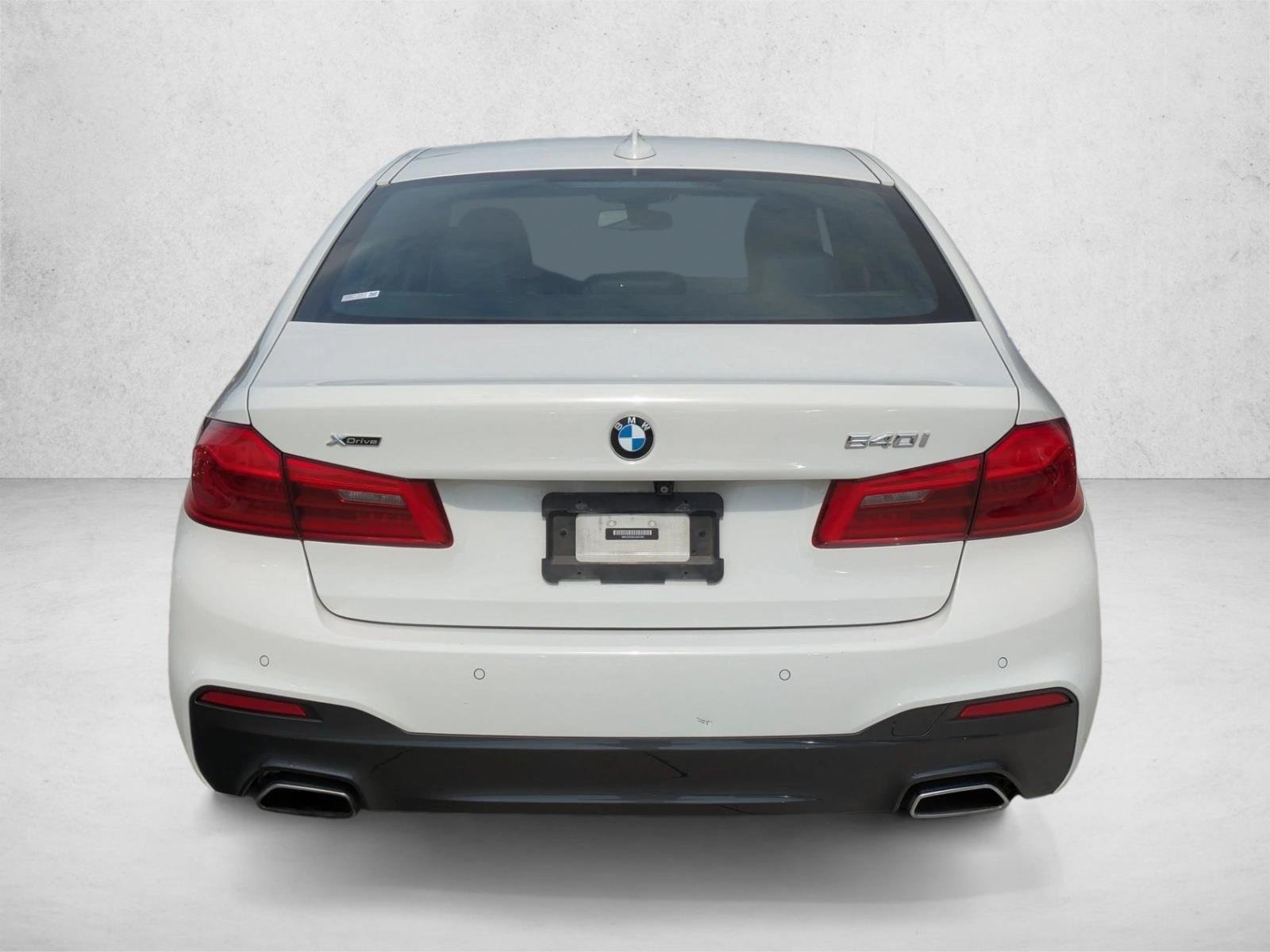 Used 2020 Alpine White BMW 540i xDrive image 6