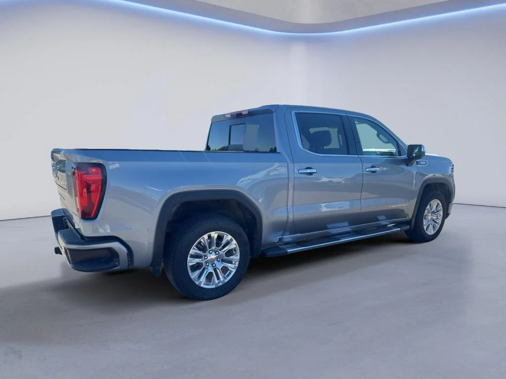 Used 2025 Sterling Metallic GMC Denali image 6