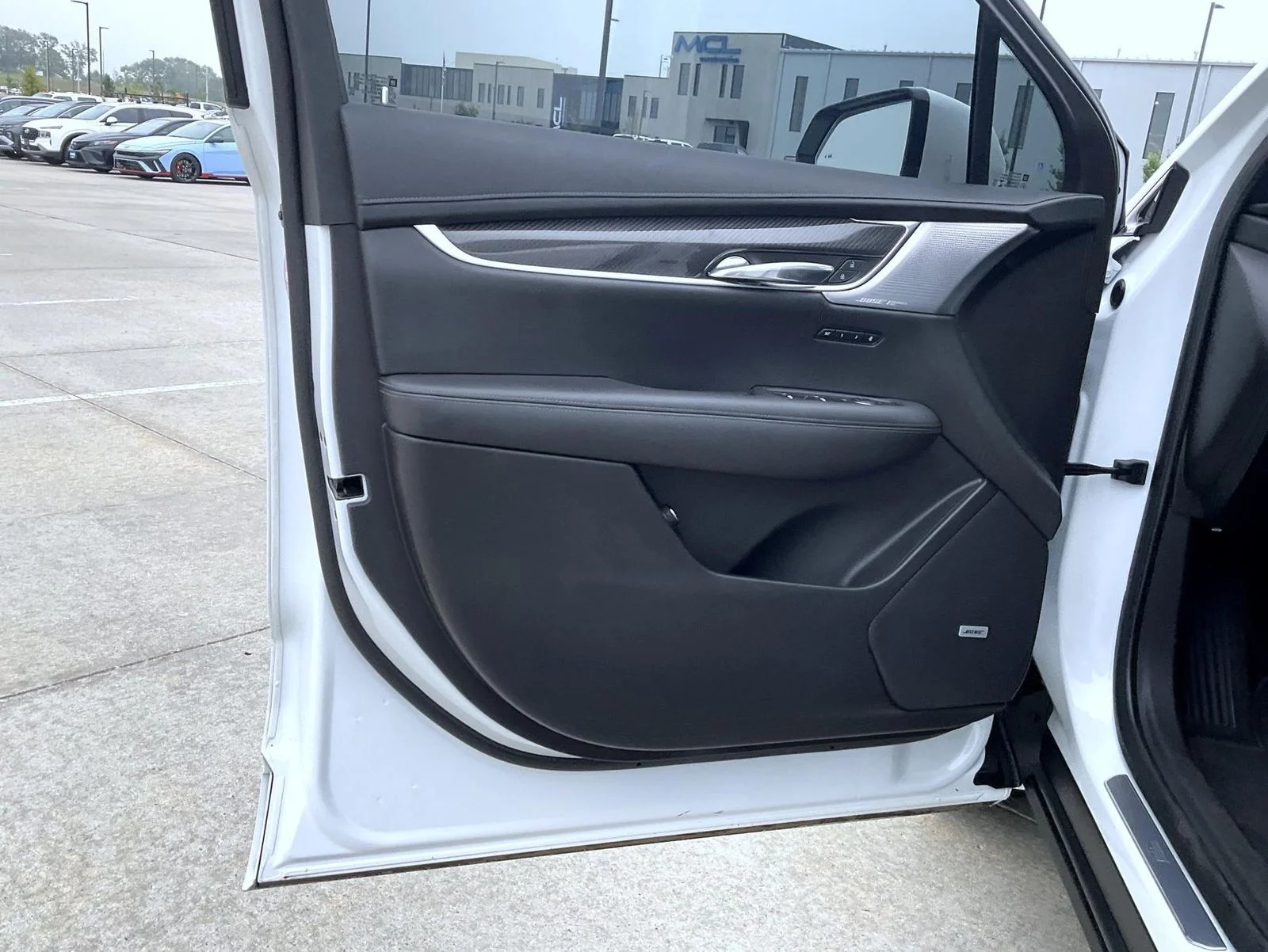 Used 2022 White Cadillac Sport image 10
