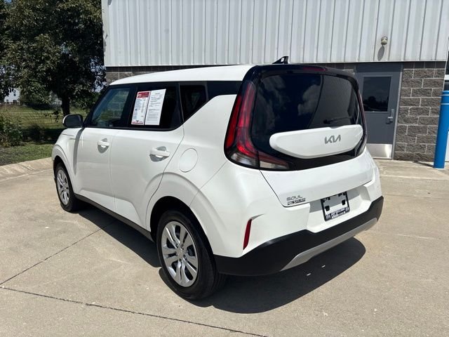Used 2024 White Kia LX image 8