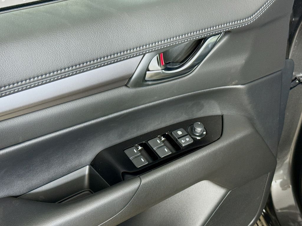 2025 Mazda CX-5 S Select Package - Photo 16