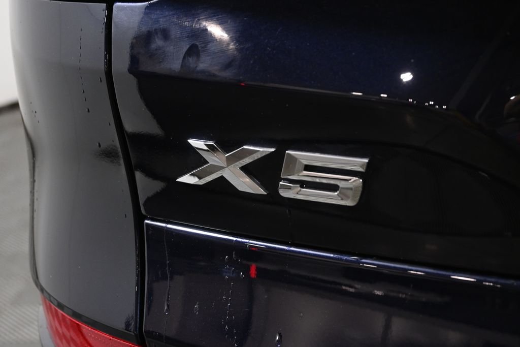 New 2026 Carbon Black Metallic BMW xDrive40i image 40