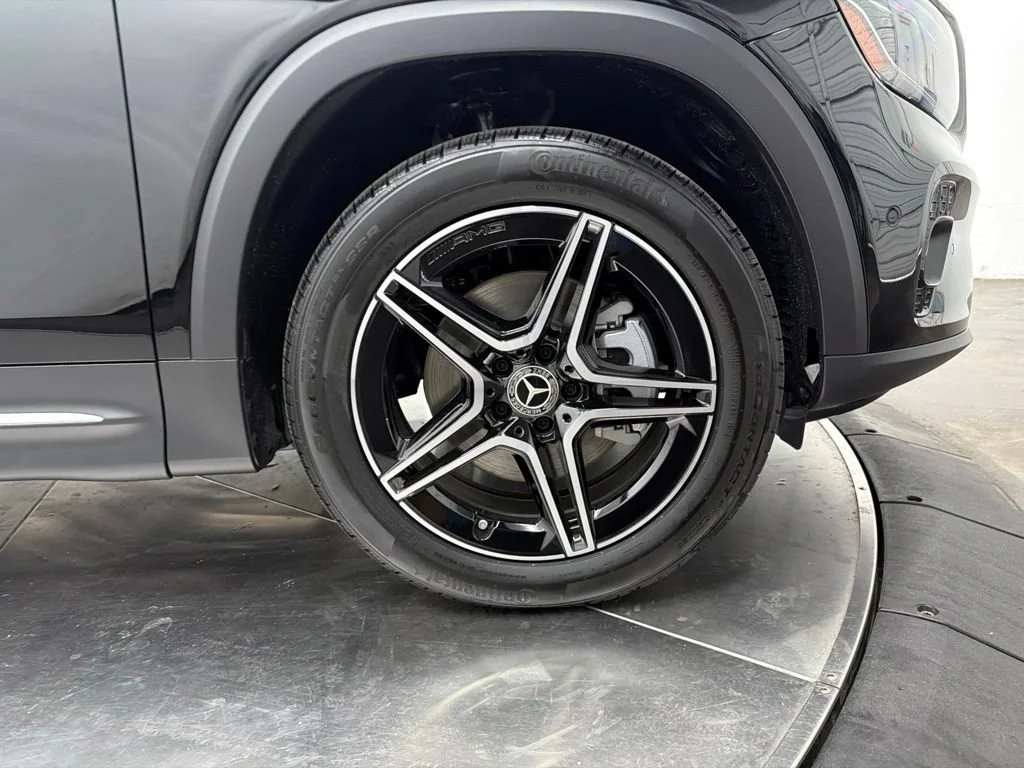 New 2026 Black Mercedes-Benz GLB 250 image 9