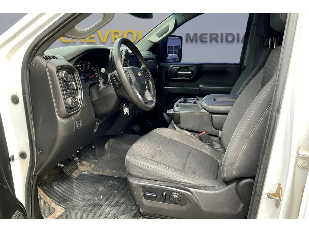 Used 2023 Summit White Chevrolet Custom image 11