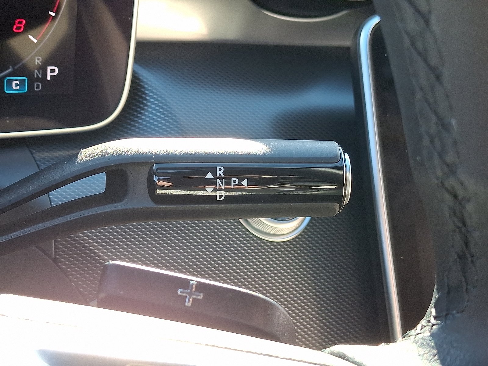 2025 Mercedes-Benz C-Class Sedan C 300 - Photo 15