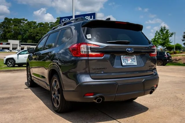 Certified Used 2025 Magnetite Gray Metallic Subaru Onyx Edition image 4