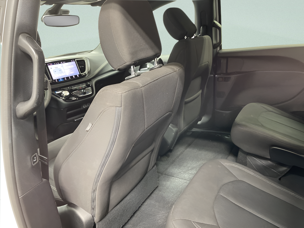 Used 2023 Bright White Clearcoat Chrysler Touring image 23