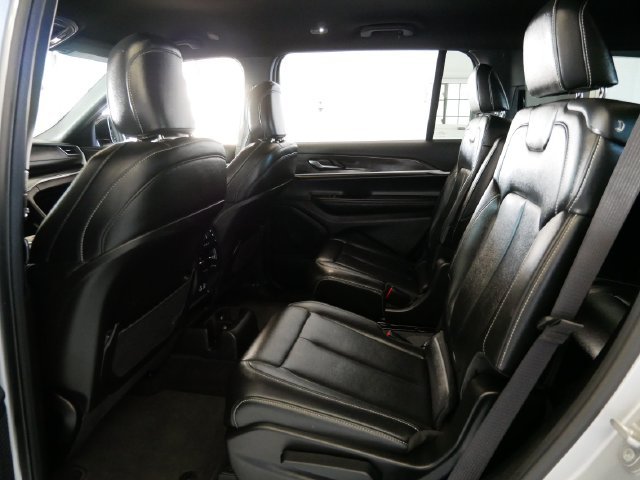Certified Used 2025 Silver Zynith Jeep Limited image 10