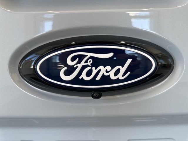 New 2025 Space White Metallic Ford XLT image 8