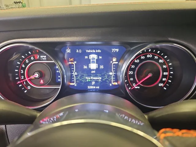 Used 2022 Black Jeep Mojave image 19
