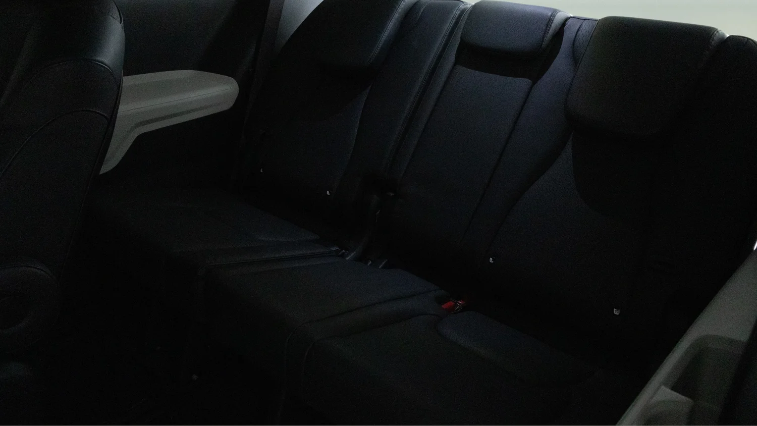 Used 2024 White Kia SX Prestige image 27