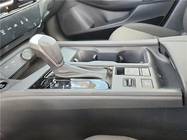 New 2027 QM1 Fresh Powd Nissan SV Sedan image 12