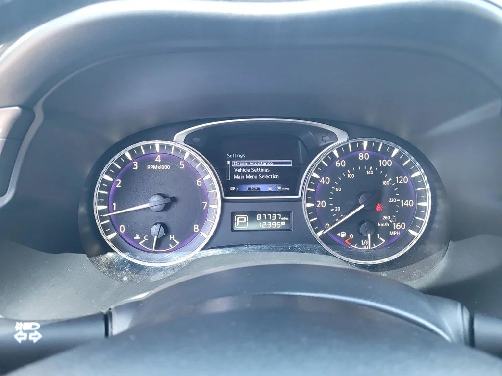Used 2017 Blue INFINITI Base image 22