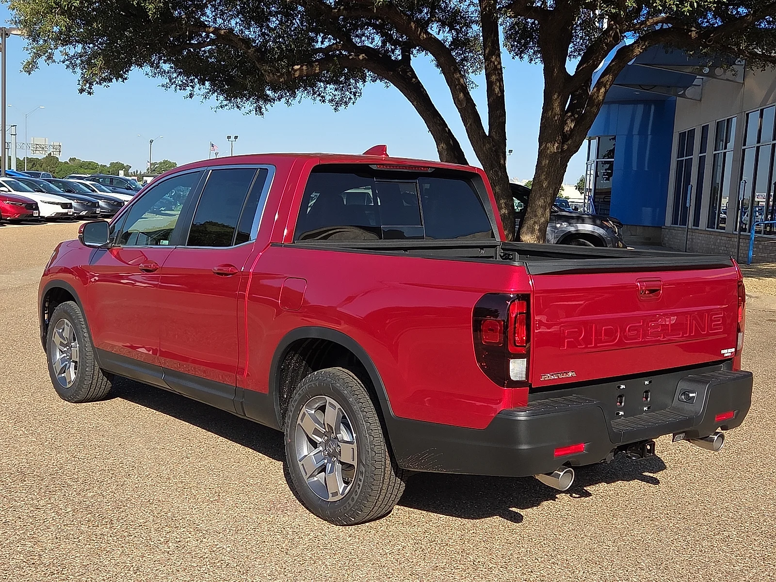 New 2026 Radiant Red Metallic II Honda RTL image 3