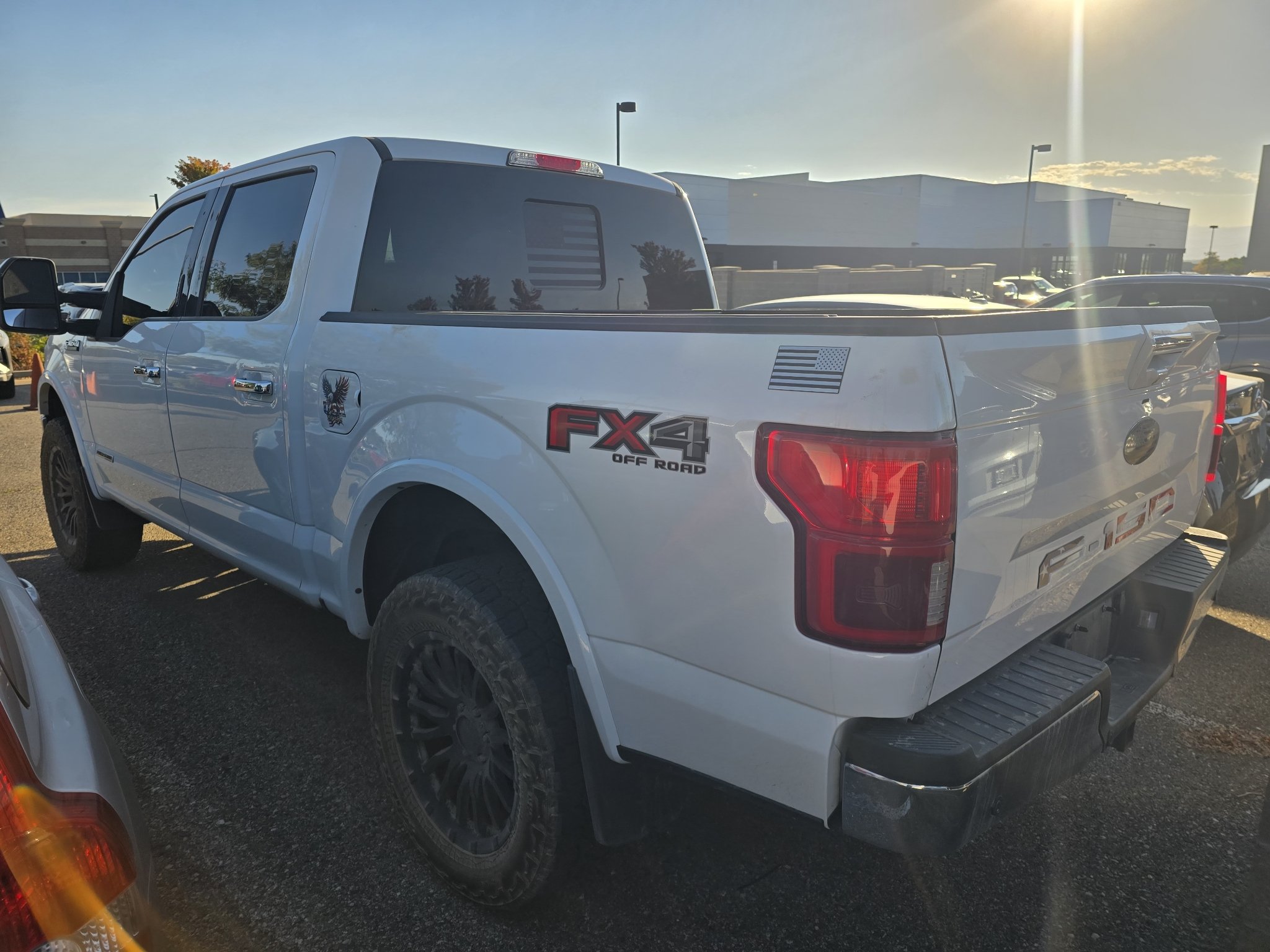 Used 2019 Oxford White Ford LARIAT image 12