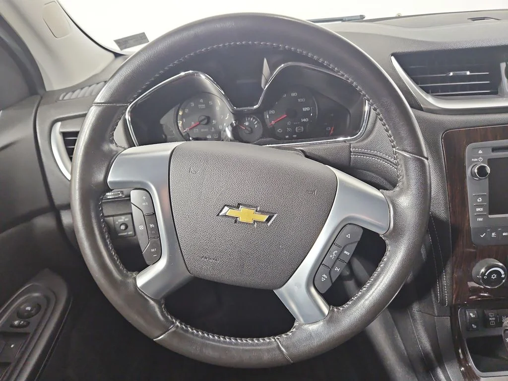 Used 2015 Gold Chevrolet LT image 15