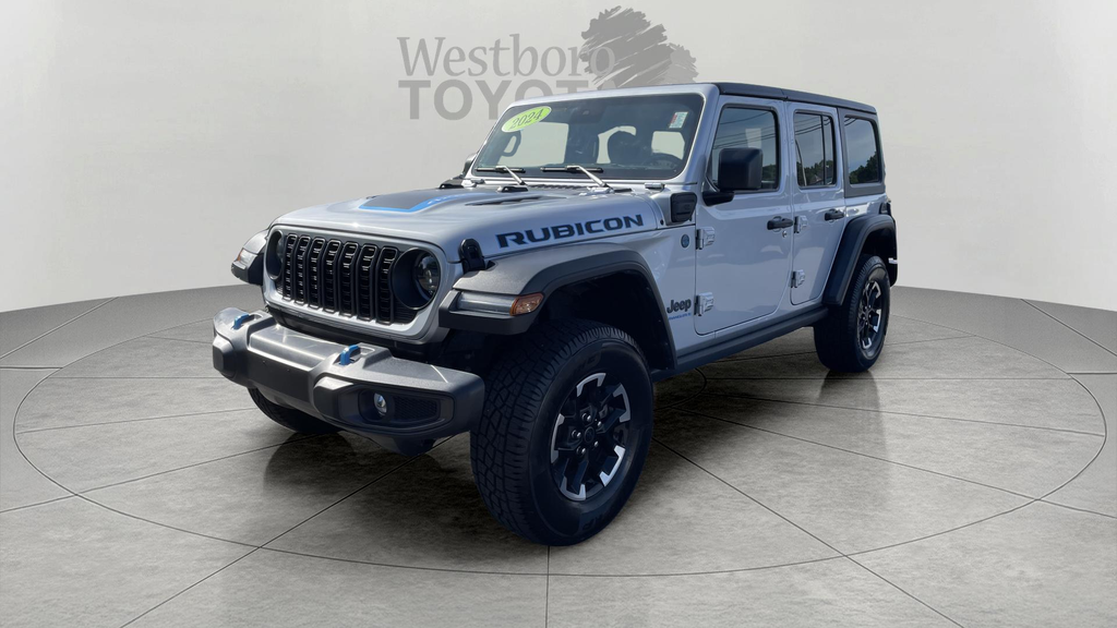 Used 2024 Silver Jeep Rubicon 4xe image 3