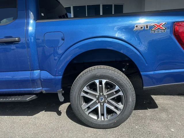 Used 2022 Blue Ford XL image 10