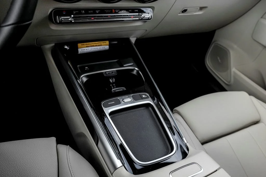 New 2026 Night Black Mercedes-Benz GLB 250 image 50