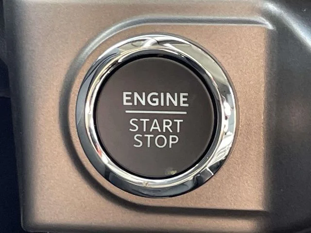 New 2026 Carbonized Gray Metallic Ford XLT image 24