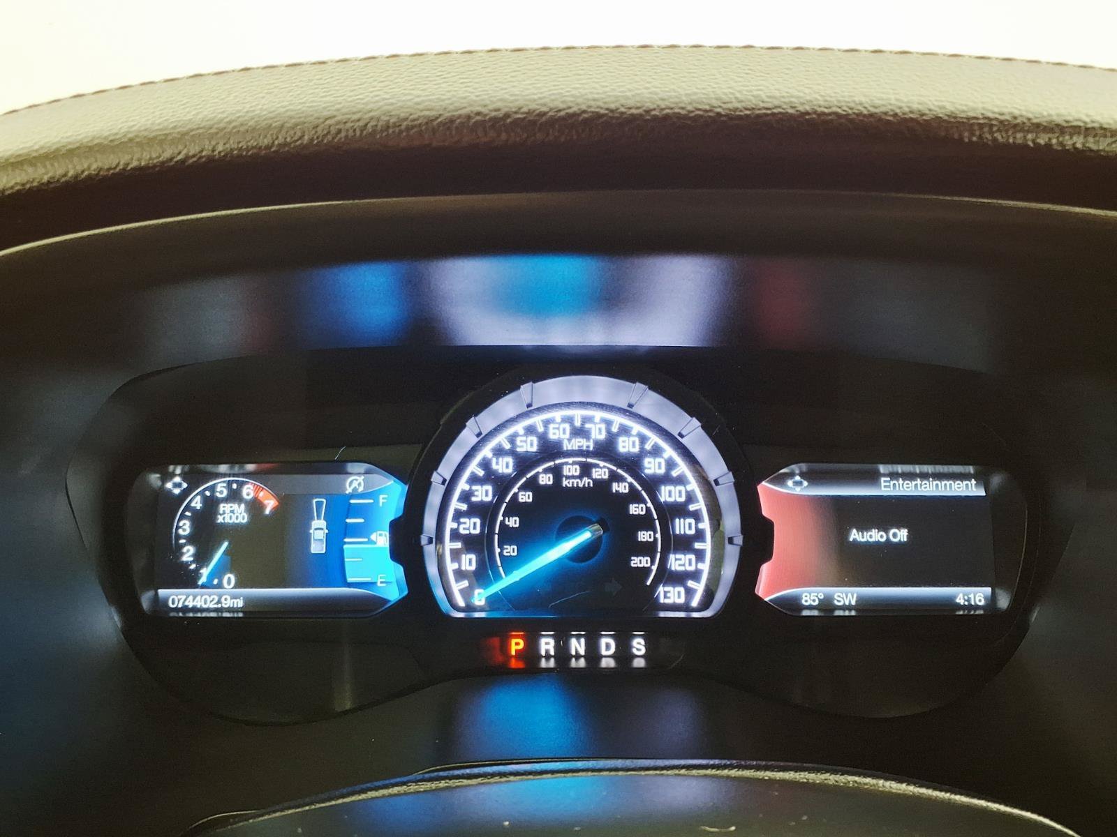 Used 2019 White Ford  image 25