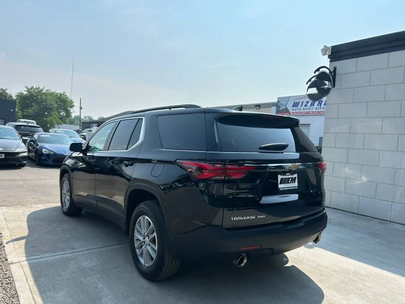 Used 2022 Black Chevrolet LT Sport Utility 4D image 8