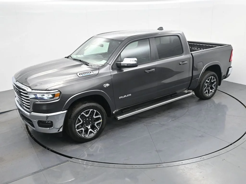New 2026 Granite Crystal Metallic Clear-Coat Exterior Paint RAM Laramie image 21