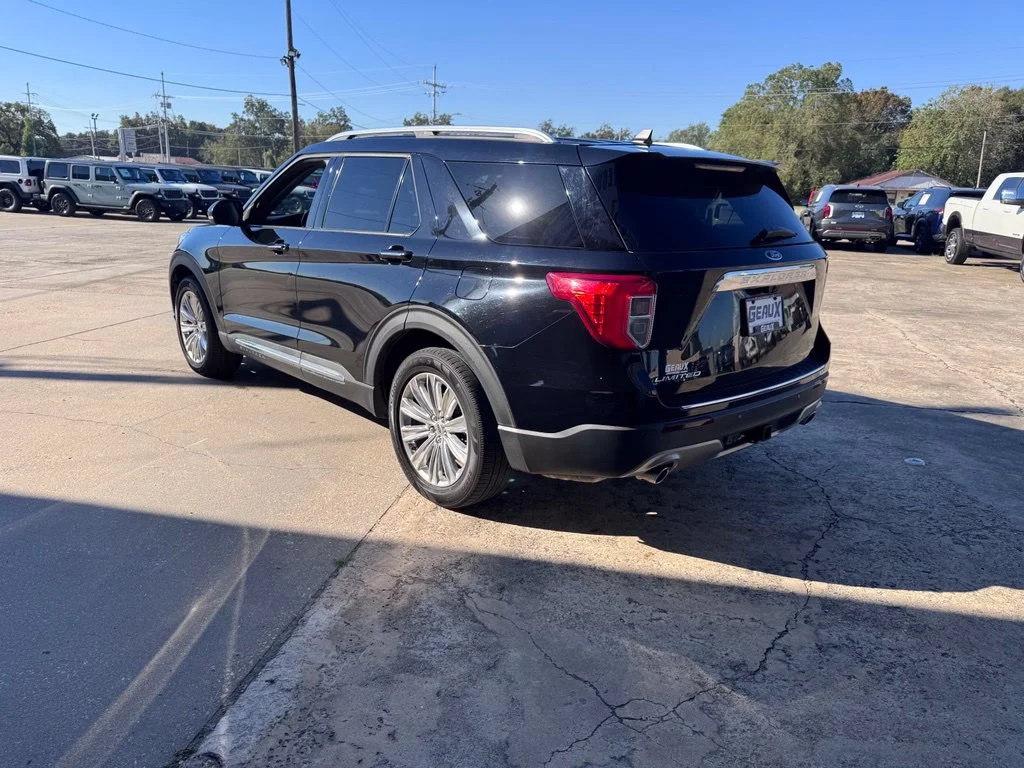 Used 2021 Black Ford Limited image 6