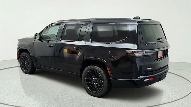 New 2026 High Gloss Black Exterior Paint Jeep Limited Reserve image 9