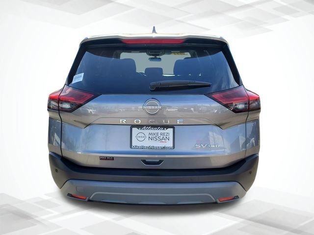 Used 2023 Gray Nissan SV image 4