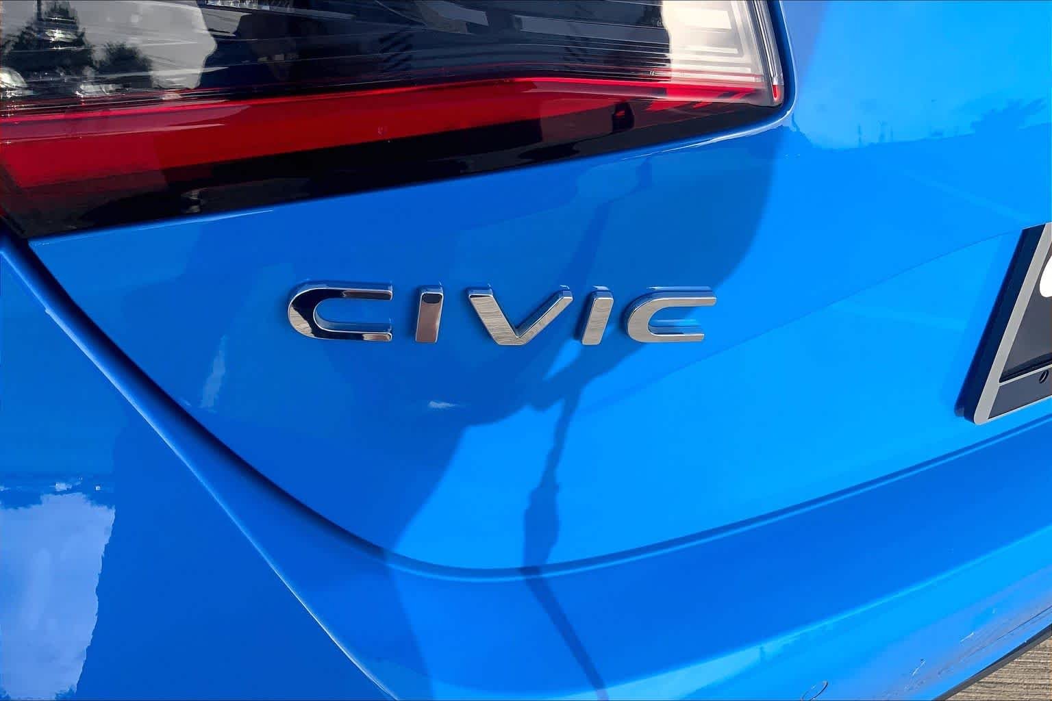 Used 2022 Boost Blue Pearl Honda Sport Touring image 26