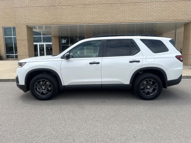 2026 Honda Pilot TrailSport AWD's photo