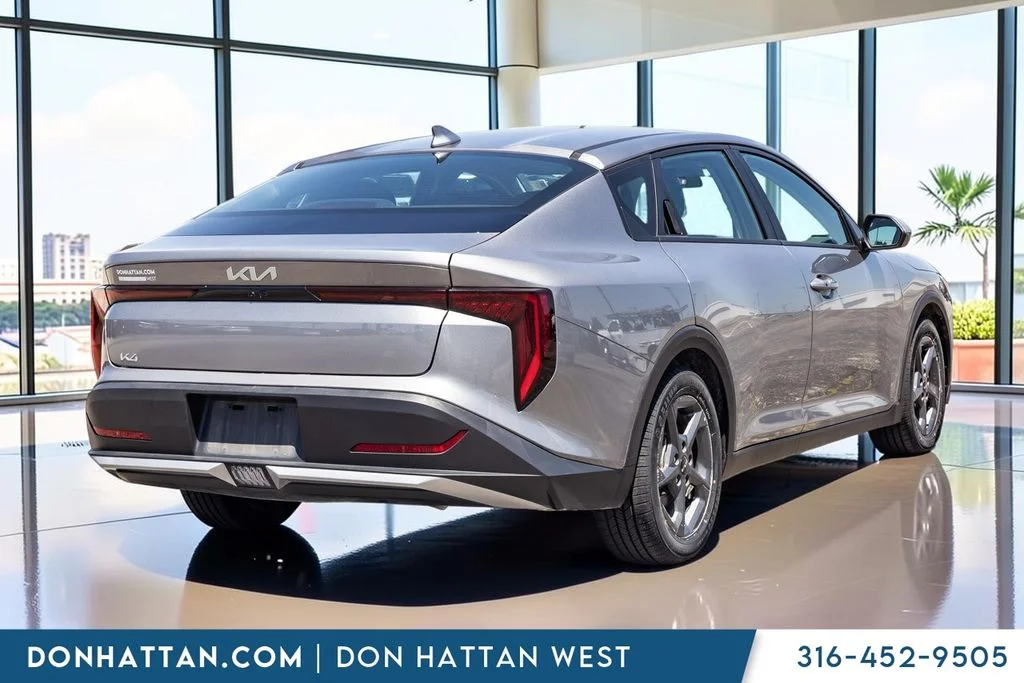 Used 2025 Gray Kia LXS image 21