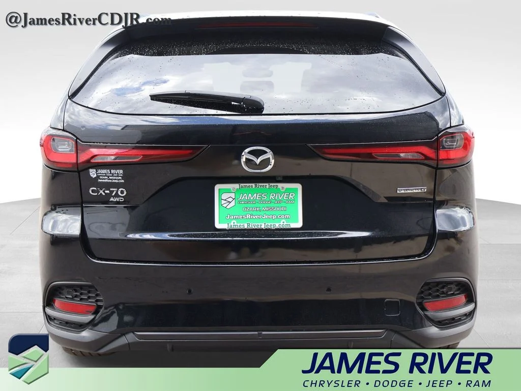 Used 2025 Black Mazda 3.3 Turbo Preferred image 4