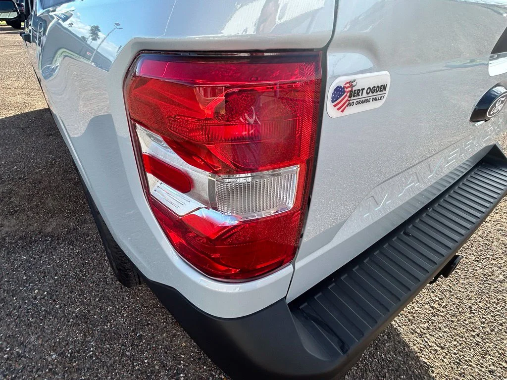 New 2026 Space White Metallic Ford XLT image 8