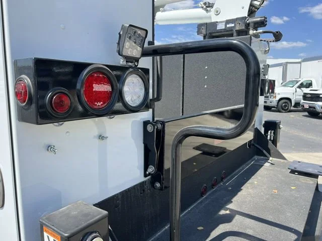 New 2024 Summit White Chevrolet Work Truck image 29