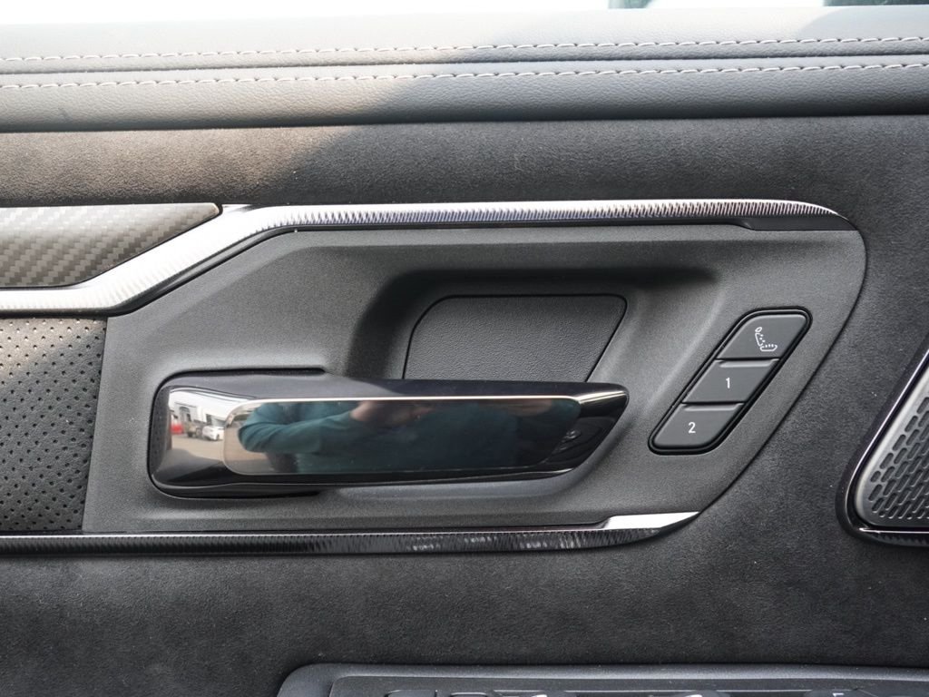 New 2026 Diamond Black Crystal Pearl-Coat Exterior Paint RAM RHO image 10