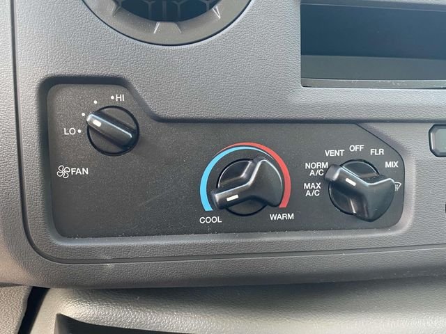 2025 Ford E-Series Cutaway Base - Photo 14