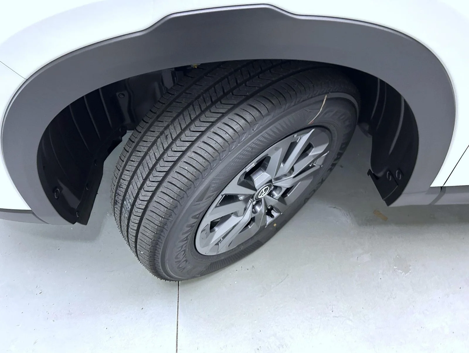 New 2026 Rhodium White Metallic Mazda 2.5 S AWD image 24