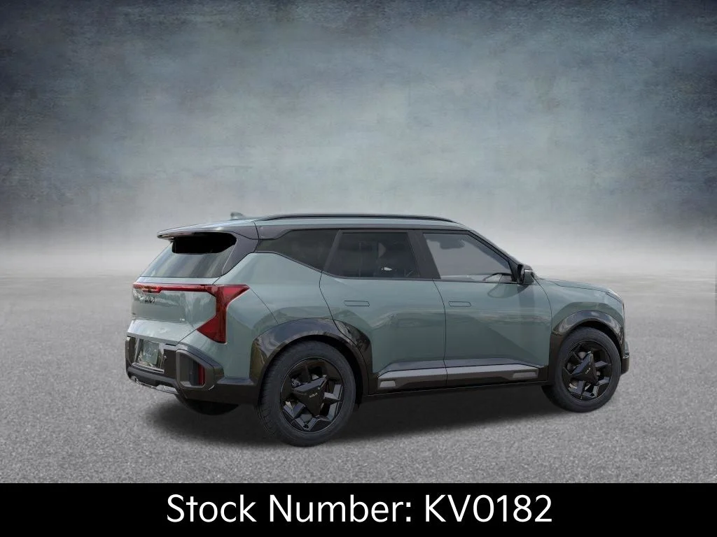 New 2027 Iceberg Green Kia X-Line S image 6