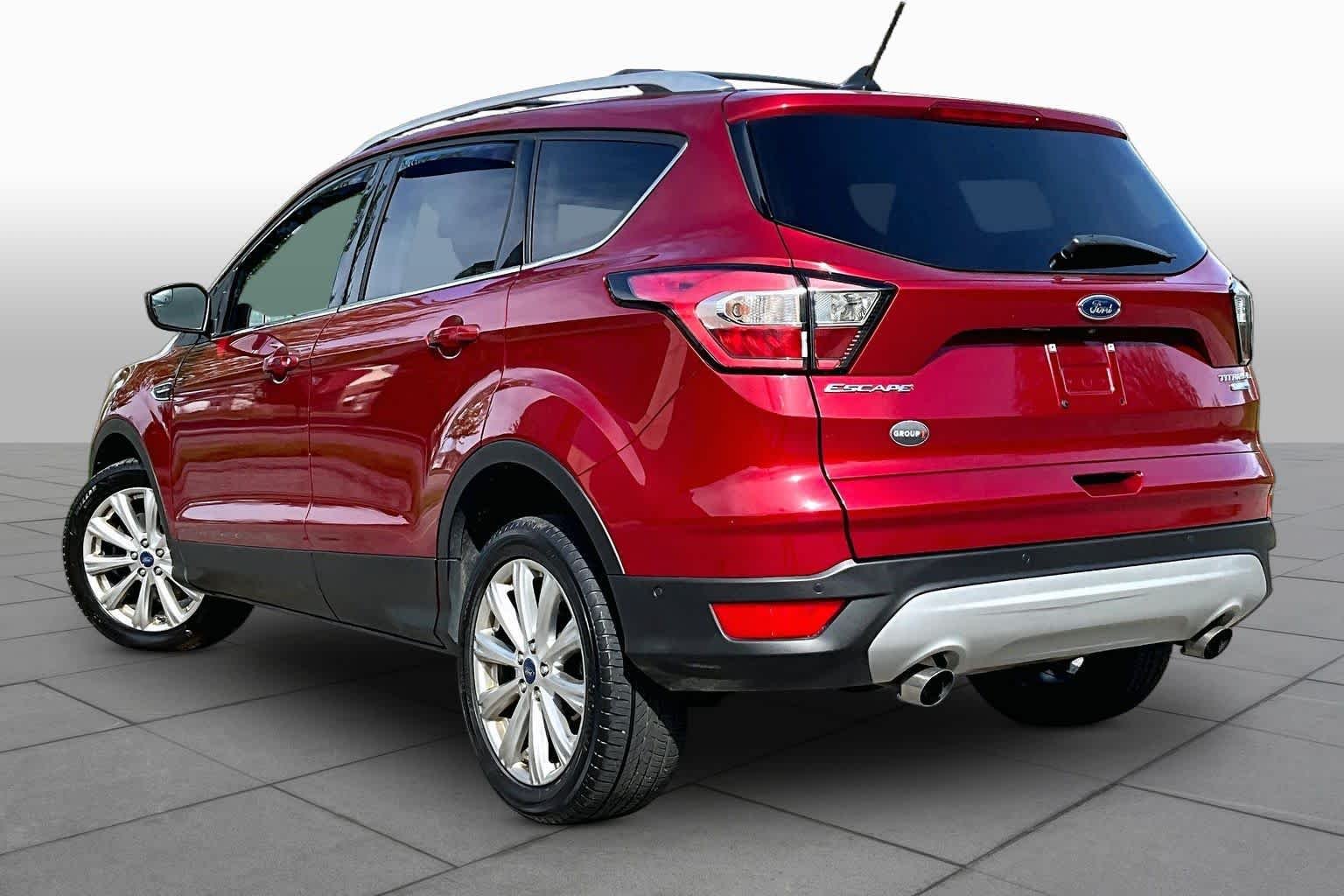 Used 2018 Ruby Red Metallic Tinted Clearcoat Ford Titanium image 12