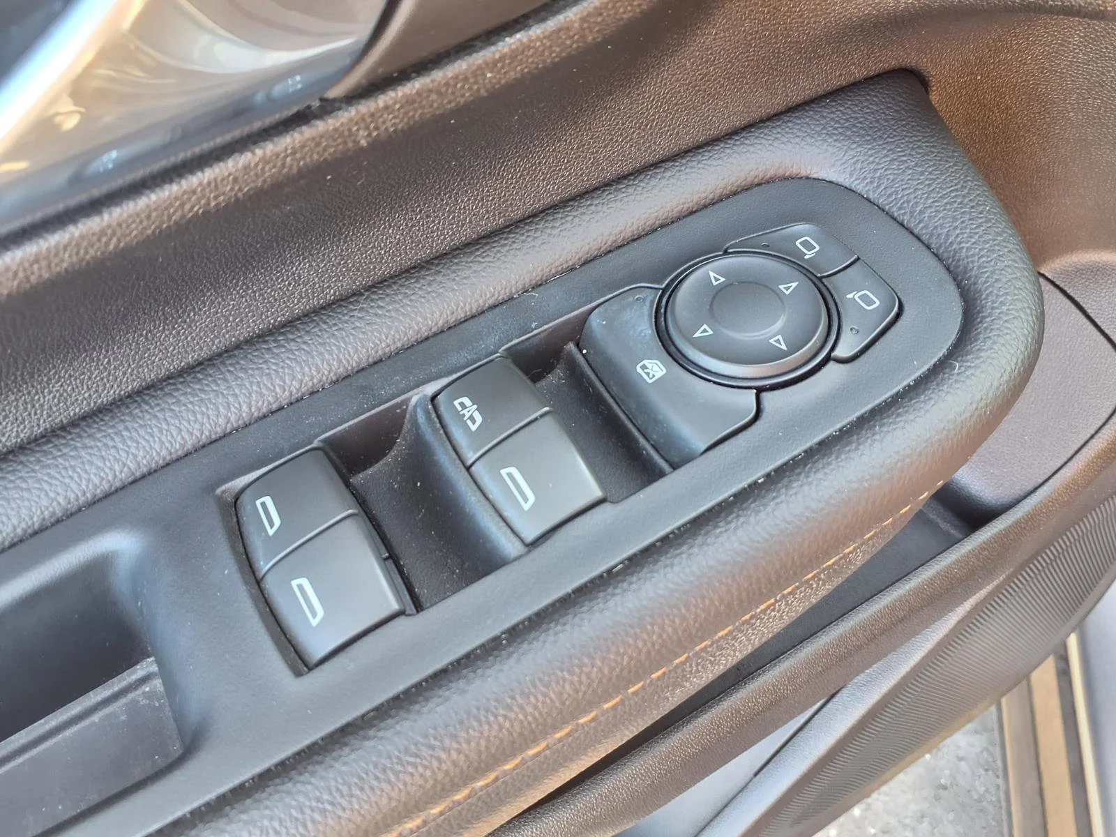 Used 2019 Satin Steel Metallic GMC SLE image 20