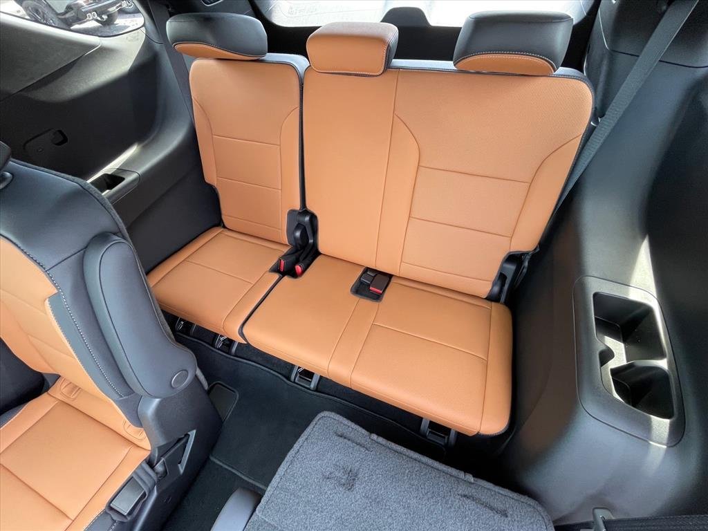 2027 Chevrolet Traverse Z71 - Photo 28