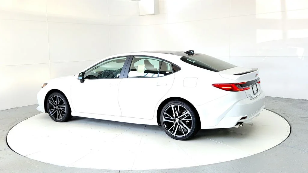 New 2026 Wind Chill Pearl Toyota XSE image 4