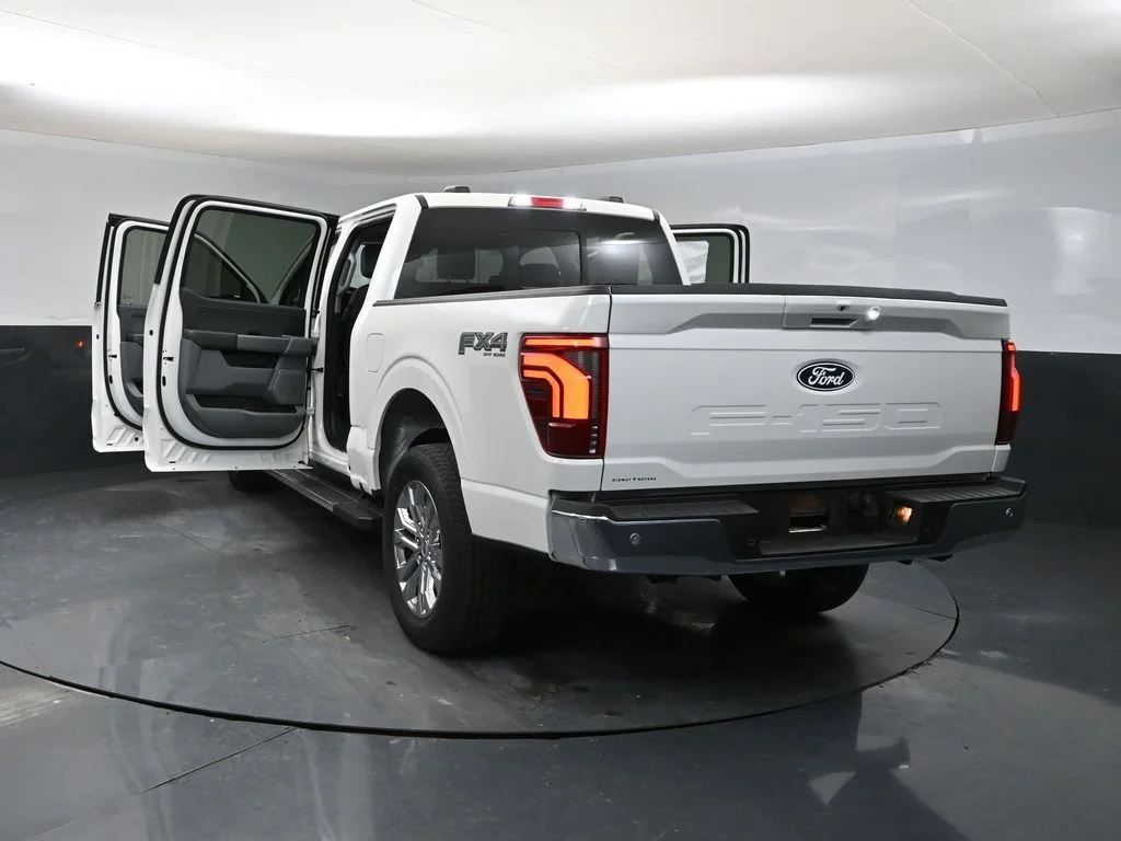 New 2025 White Ford Lariat image 41