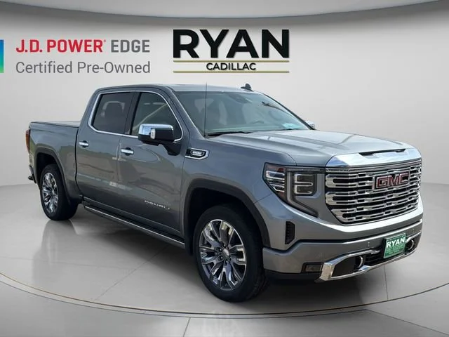 2024 GMC Sierra 4WD Crew Cab Short Box Denali's photo